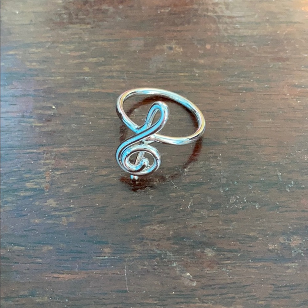 Music Ring - Picture 2 of 2